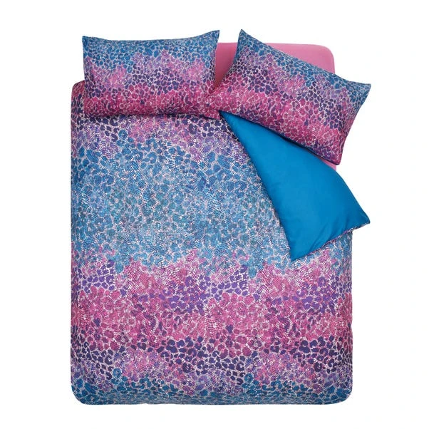 Catherine Lansfield Satin Animal Print Duvet Cover & Pillowcase Set 4 Catherine Lansfield Satin Animal Print Duvet Cover & Pillowcase Set - Image 4